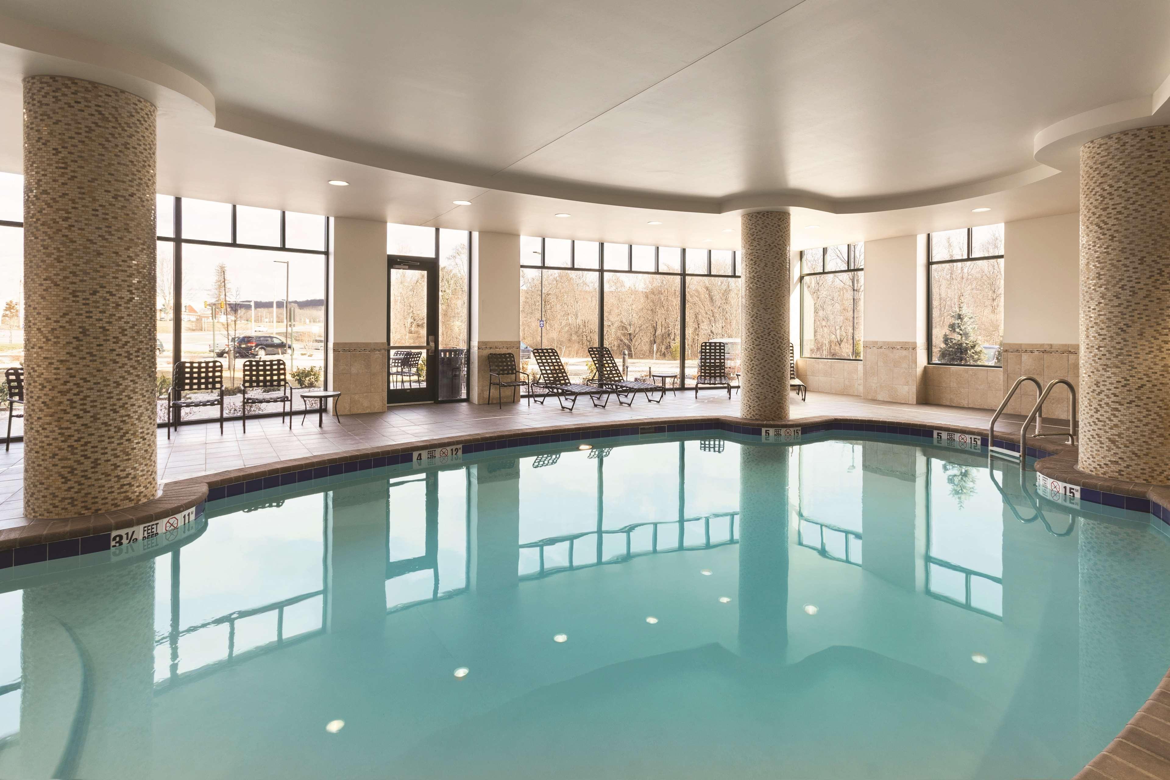 Hilton Garden Inn Wallingford/Meriden Екстериор снимка