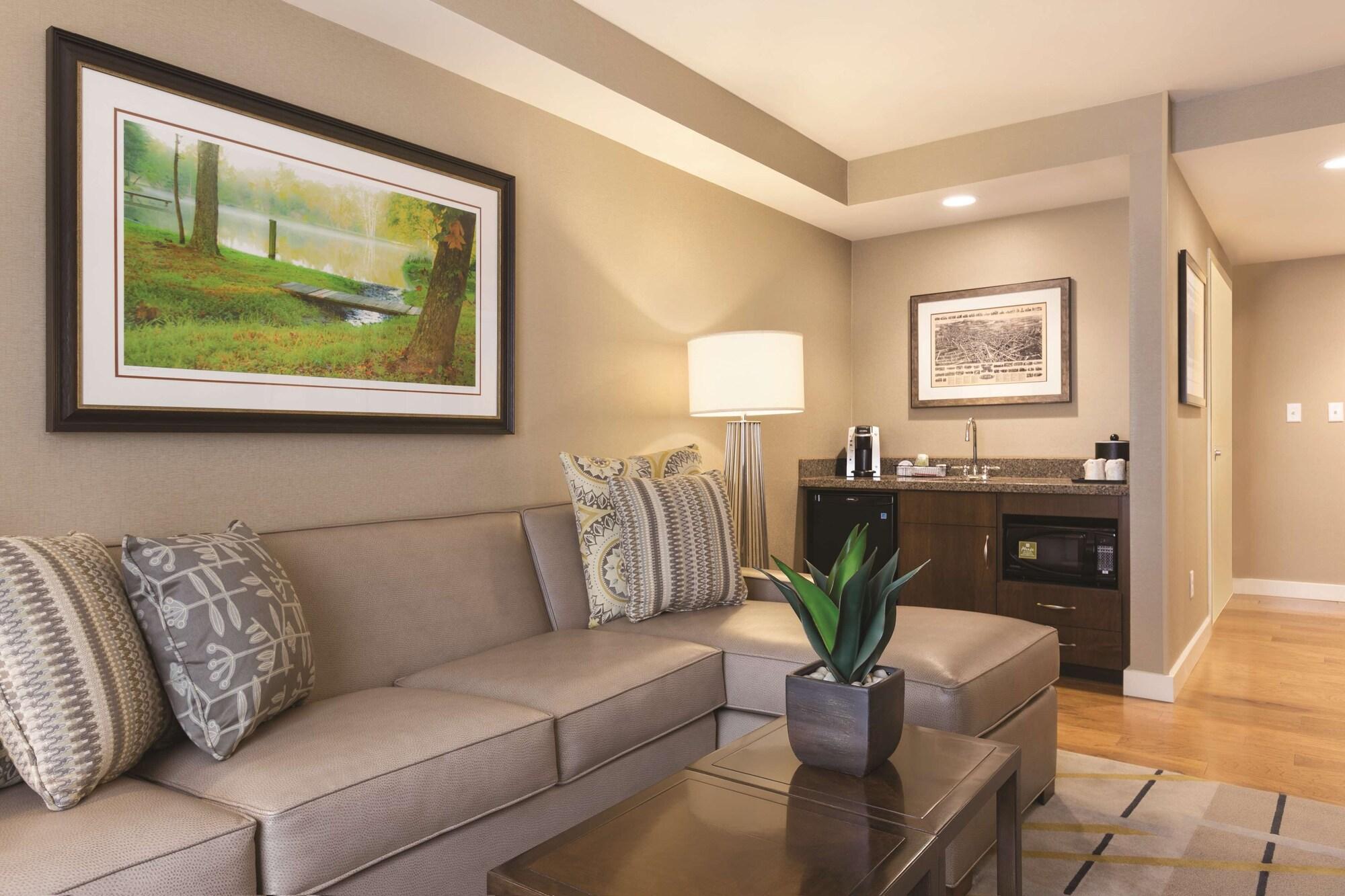 Hilton Garden Inn Wallingford/Meriden Екстериор снимка