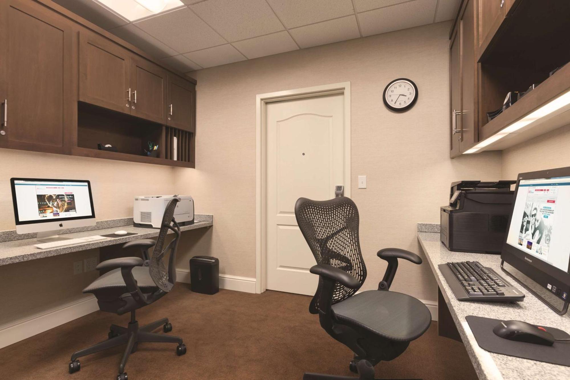 Hilton Garden Inn Wallingford/Meriden Екстериор снимка