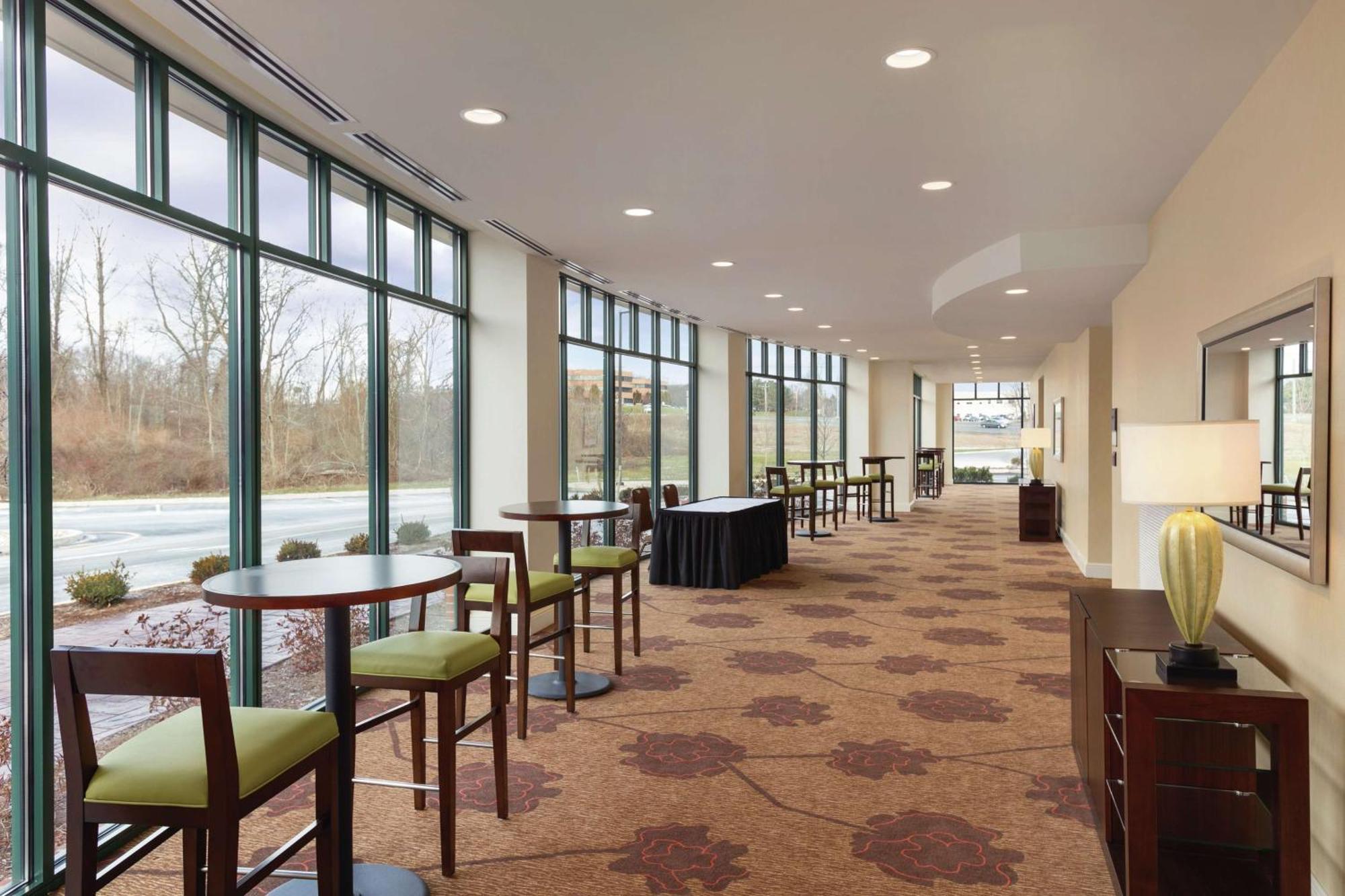 Hilton Garden Inn Wallingford/Meriden Екстериор снимка